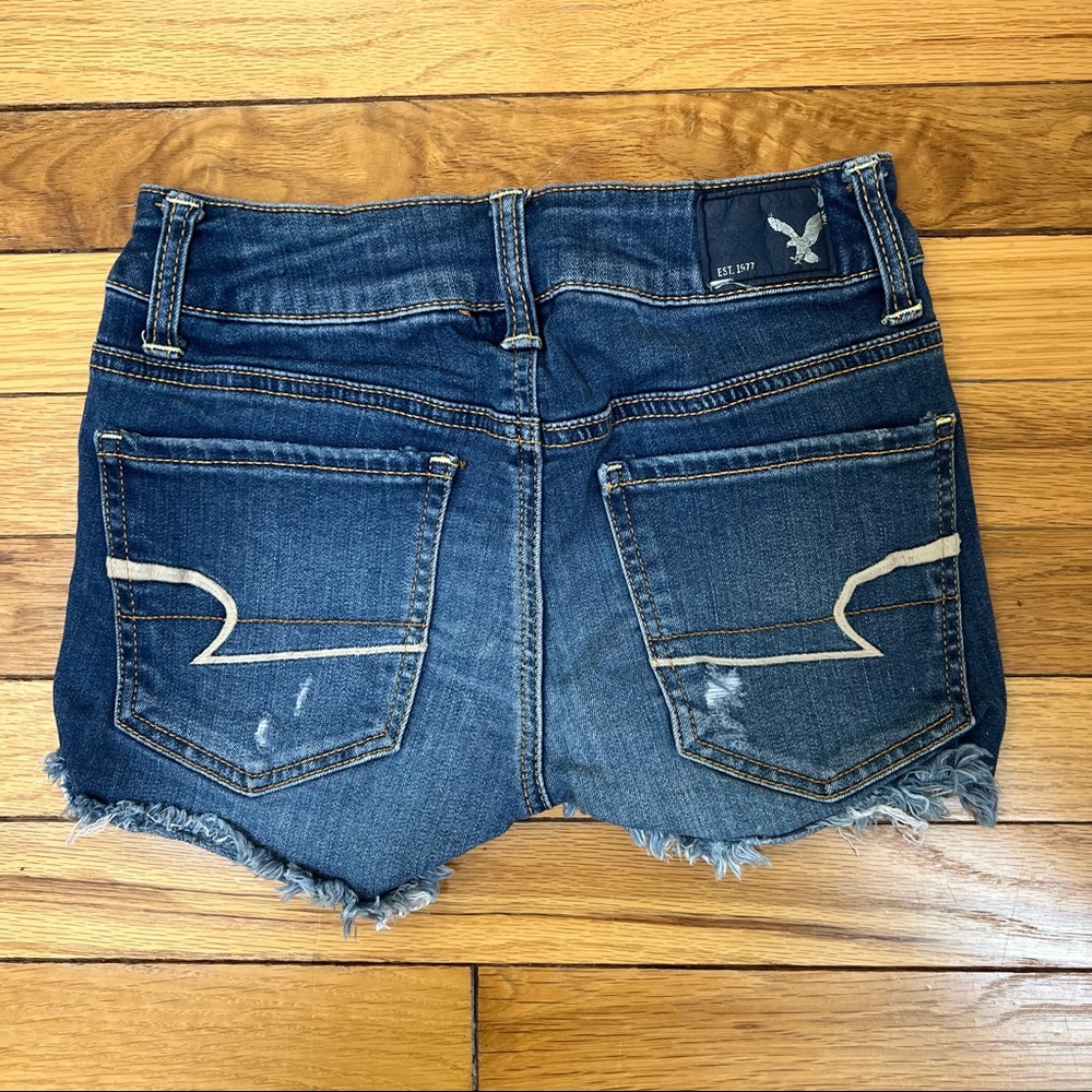 American Eagle distressed ripped cutoff super stretch midi jean shorts 00 - Picture 4 of 7